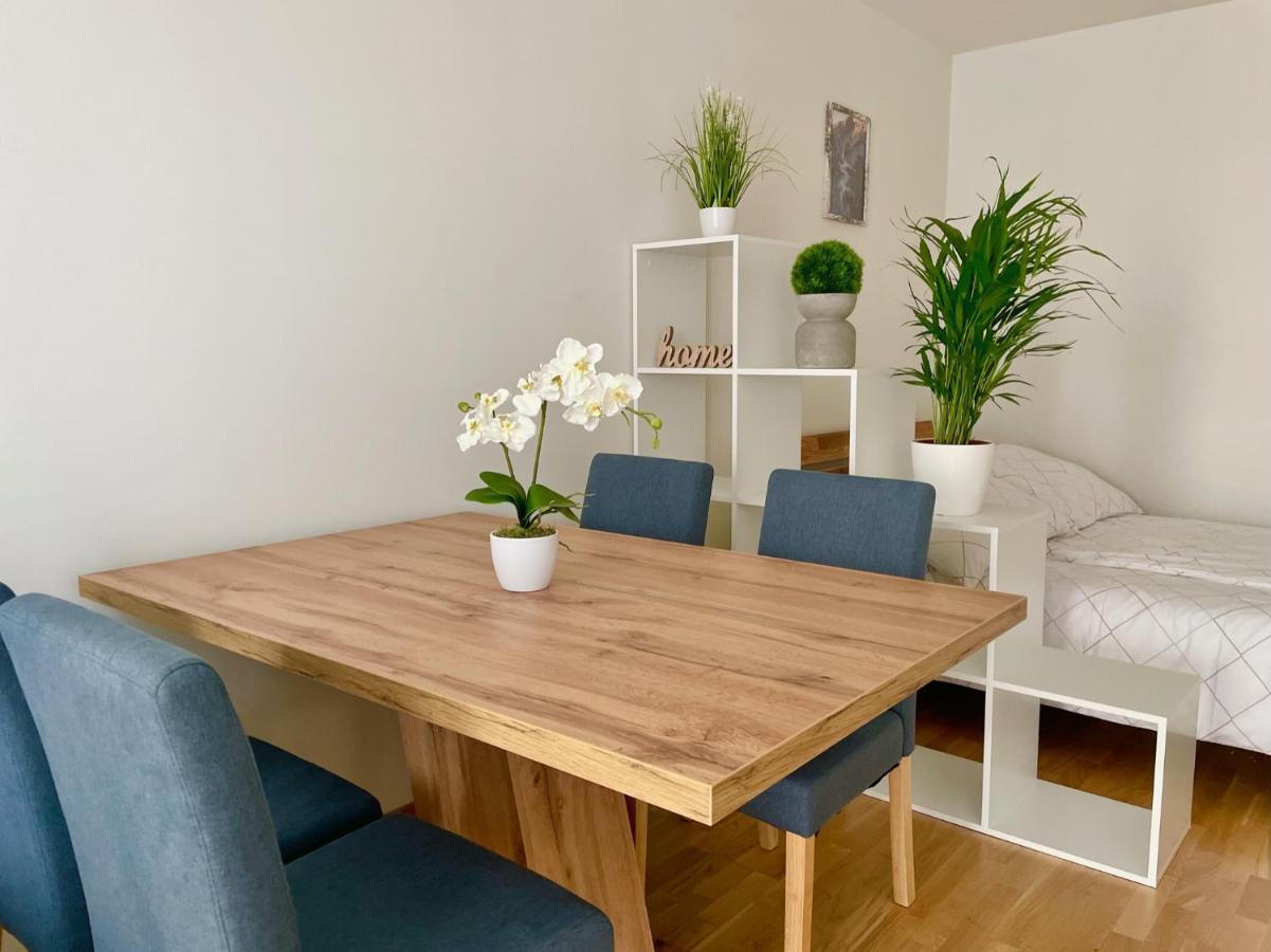 Central 55M2 Flat With Balcony & Parking Vienna Esterno foto
